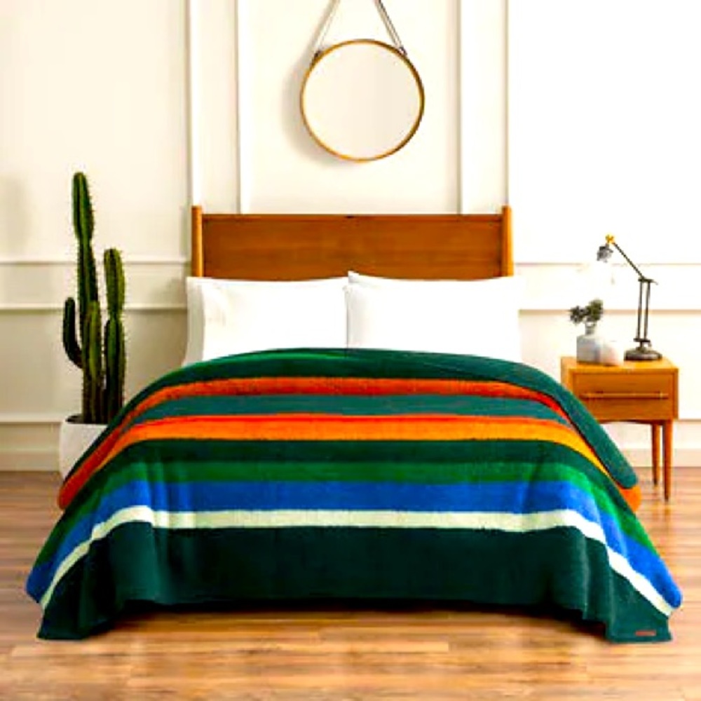 Pendleton Sherpa Fleece Reversible Blanket Throw GREEN KING BRAND NEW - Picture 1 of 4
